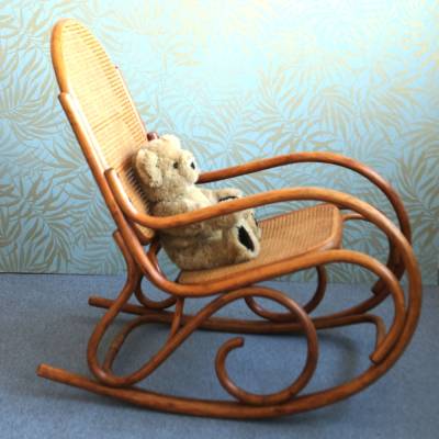 Vintage Schaukelstuhl Thonet Stil mit Wiener Geflecht