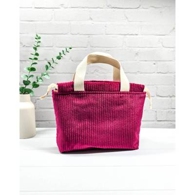 Projekttasche Cord Beere | Handarbeitsbeutel für 2 Knäuel Wolle | Socken-Stricktasche mit Tragehenkeln