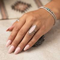 Vintage Navajo Silberring von Aroy C. Henry mit Pink Conch Muschel – Unikat aus Sterling Silber