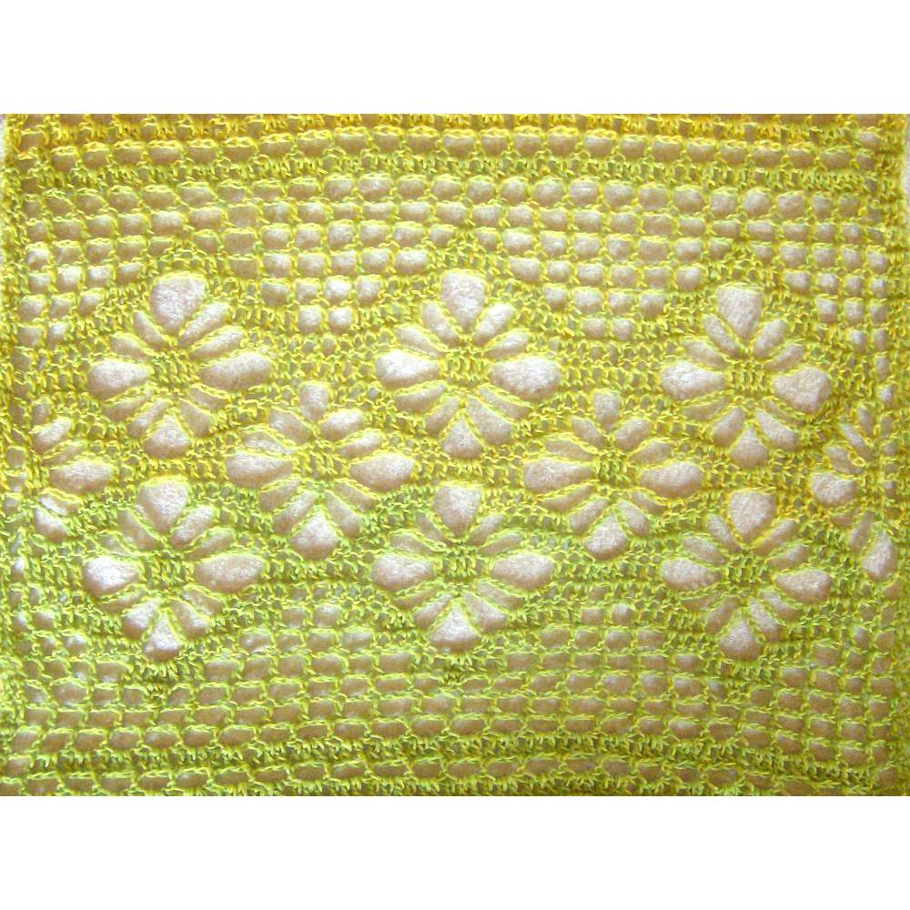 Laceschal gehäkelt Blütenmuster – Kratzfreies Sommertuch mit Farbverlauf, Handarbeit, 1,90 m x 65 cm Bild 5