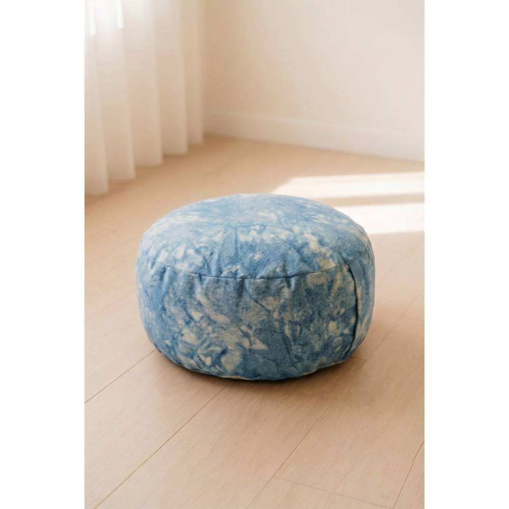 Blaues Bio Meditationskissen – Kehlchakra Yoga Sitzkissen – Rundes Zafu mit Dinkelspelz, vegan – Klarheit & Ruhe