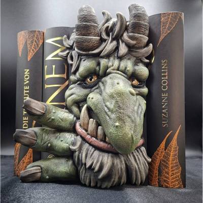 Book Nook - Troll