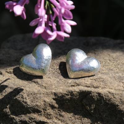 Ohrschmuck Herzen, ziselierte Unikate