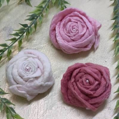 3 KLEINE ROSEN, Dekoration & Accessoires, handgefertigt, Farbe Rosa/Weiß/Altrosa