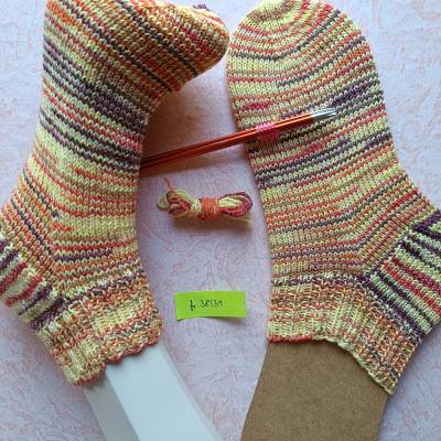 Wollsocken, Sneaker, handgestrickte Socnken, Gr 38/39,  gestrickte Socken, mit Baumwolle, gelb-orange 