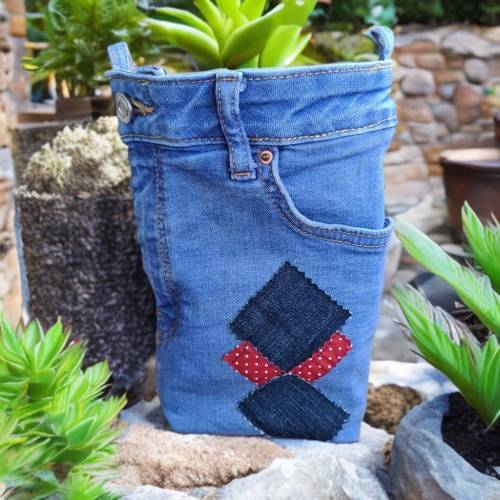 Einzigartige Upcycling Tasche – Jeans Handtasche mit Applikationen – Nachhaltig & Geschenkidee
