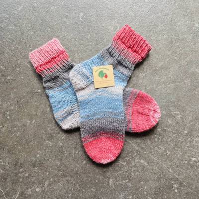 Handgestrickte Kindersocken Gr. 30/31 (7-8 Jahre) rosa-hellblau – Wollsocken mit doppeltem Bund, warm & langlebig