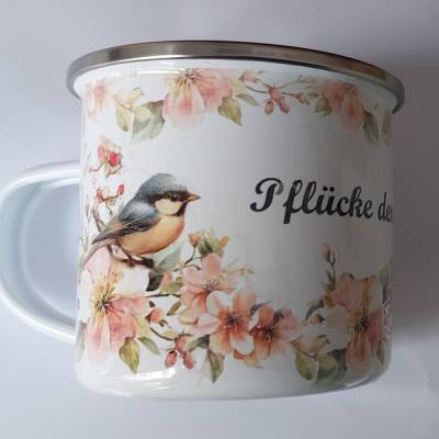Emailletasse mit Vögelchen