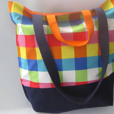 Stofftasche aus Baumwolle mit vier Henkeln
