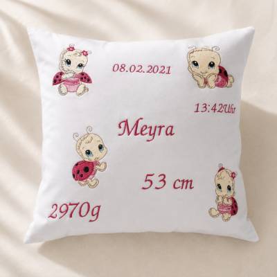 Personalisiertes Geburtskissen 40 × 40 cm | Mit Wunschname, Geburtsdaten & Marienkäfer-Stickerei | Babykissen bestickt