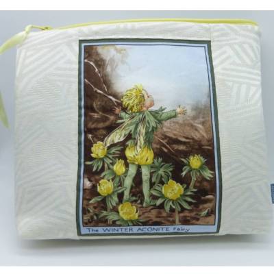 Kulturbeutel Winterling-Elfe, The Winter Aconite Fairy , Elfe, viele Fächer, edles Geschenk, hessmade-Unikat