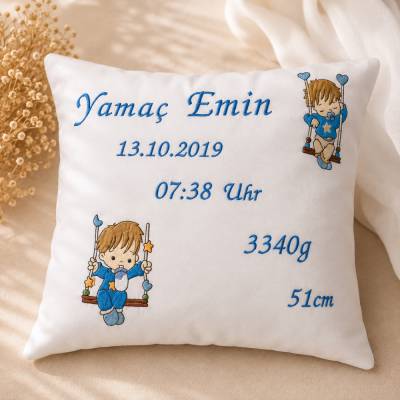 Personalisiertes Geburtskissen 40 × 40 cm | Mit Wunschname, Geburtsdaten & Jungen-Stickerei | Babykissen bestickt