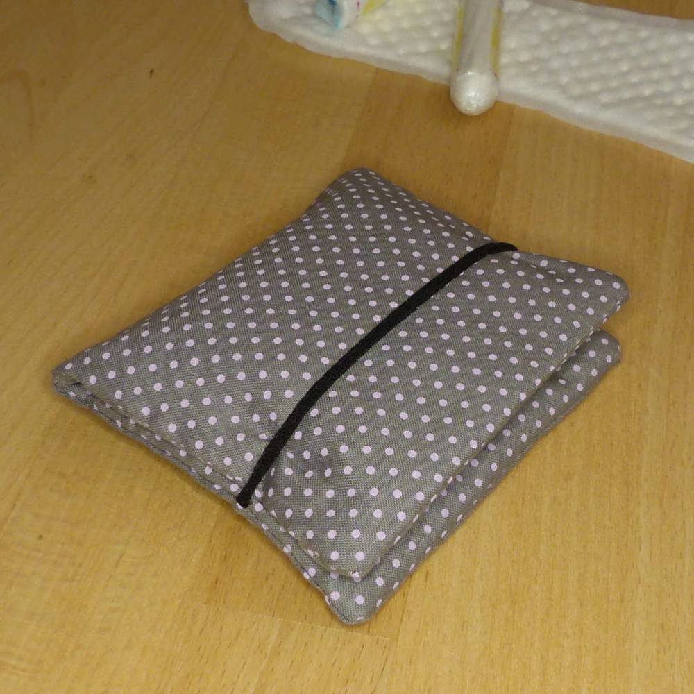 Tampontasche, Kosmetiketui, Minitäschchen aus Biobaumwolle, Handarbeit Bild 1