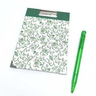 Klemmbrett DIN A6 grüne Ranken – Schreibunterlage 12,0 x 17,0 cm – Handgefertigt