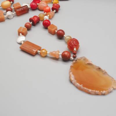 Lange orange rote Boho Kette, orange Edelstein Kette, Ibiza Style Halskette