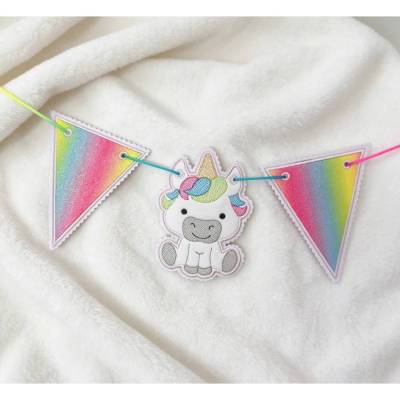 Stickdatei Einhorn und Wimpel In the Hoop Set 26111 – Maschinenstickerei von Design-by-Jasmina