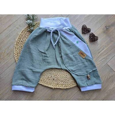 Musselin Pumphose Kurz Shorts Gr.128/134 Sommer – Kinder Unikat Grün Unisex Kinderkleidung Pants,kleine Bärchen