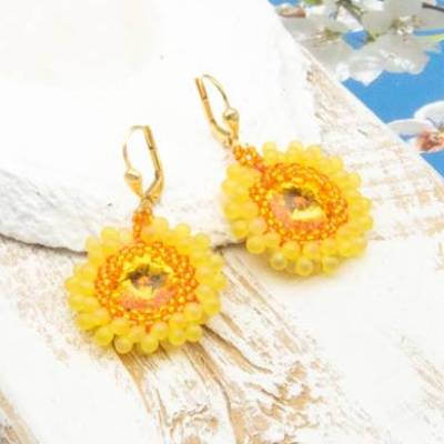 Sommerfrische Urlaub Ohrringe, gelb, orange, handgemachte Ohrhänger, Unikat Glasperlenschmuck, Geschenkidee für Sie