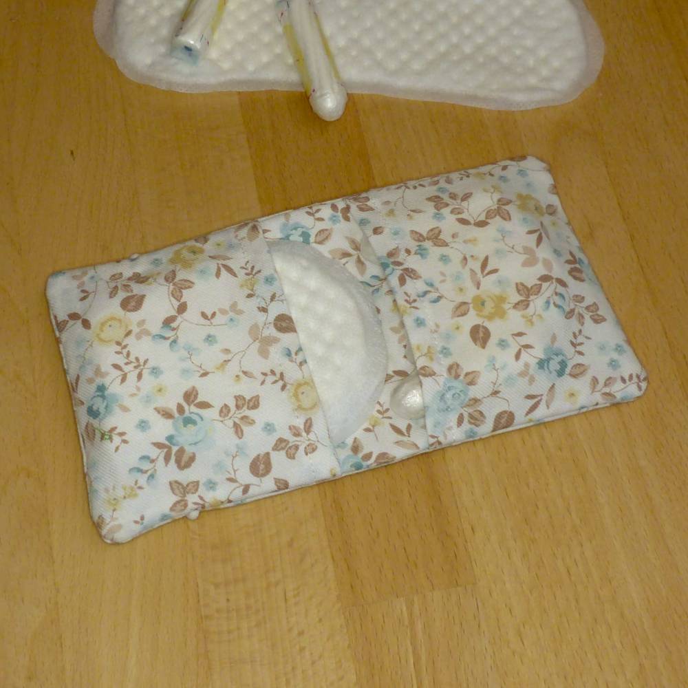 Tampontasche, Kosmetiketui, Minitäschchen aus Biobaumwolle, Handarbeit Bild 2