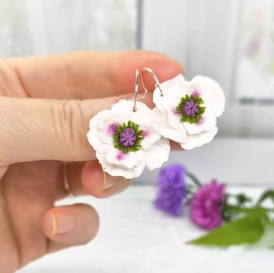 Mohnblumen Ohrringe hängend Sommerschmuck Polymer Clay und Sterlingsilber Federleicht
