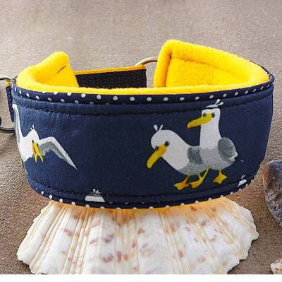 Windhundhalsband "Die Möwen sind los" – Maritimes Hundehalsband mit Fleece & Anhänger, Zugstopp oder Klickverschluss