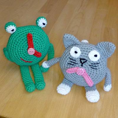 Häkelanleitung Wecker Katze & Frosch, Kinderpielzeug, pdf-Datei