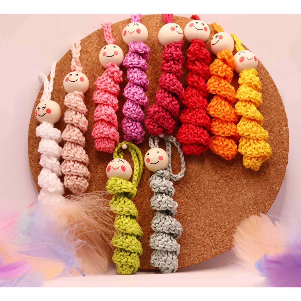Glückswürmchen gehäkelt – Set 10–50 Stück, kleine Glücksbringer Schlüsselanhänger, Abschiedsgeschenk Kollegen Bild 9