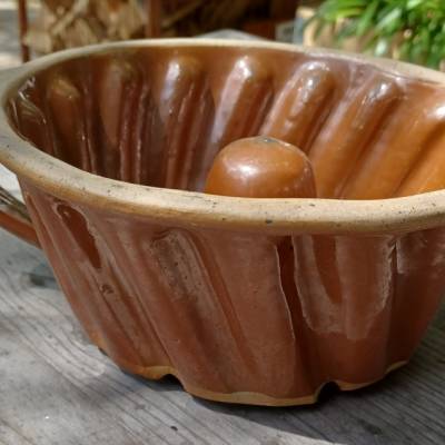 Vintage - alte Gugelhupf Backform in Ton - lasiert -  