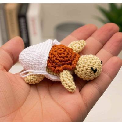 Gehäkelte Schildkröte mit Ei - Handgemachter Glücksbringer - Geschenk zur Einschulung, Geburt oder Taufe,  Amigurumi