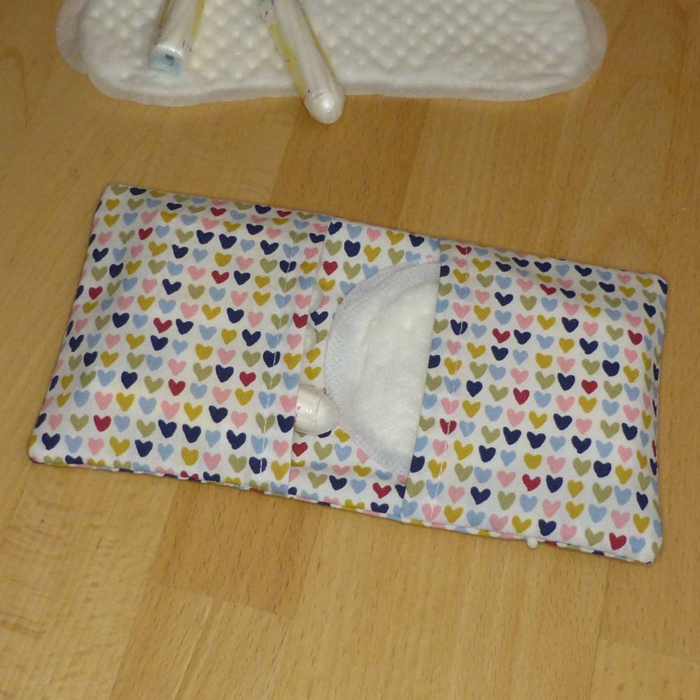 Tampontasche, Kosmetiketui, Minitäschchen aus Biobaumwolle, Handarbeit Bild 2