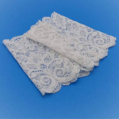Elegante Spitzenstulpen in Weiß – Elastische Armstulpen für Hochzeit & Feste, 14 cm