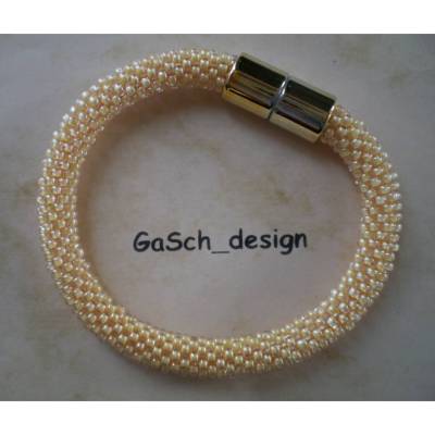 Häkelarmband, gehäkeltes Perlenarmband * Vanillezauber