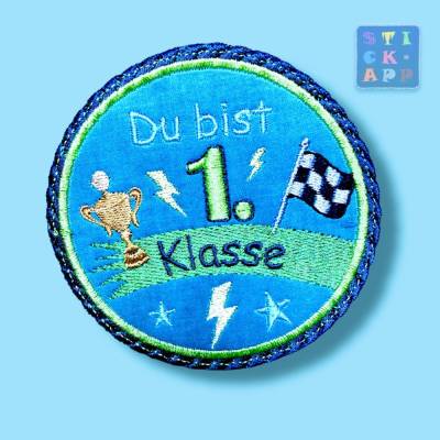 Rennsport-Patch "1.Klasse" – Stickapplikation in Wunschfarbe | als Aufnäher, Anhänger oder Klettie für Kinder & Sport,