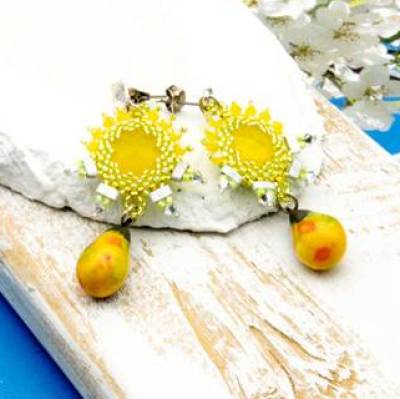 romantische Ohrringe, Ohrstecker, beadwork, Glasperlenschmuck, Keramik, gelb, Braut, Hochzeit Frau, Geschenkidee, Unikat
