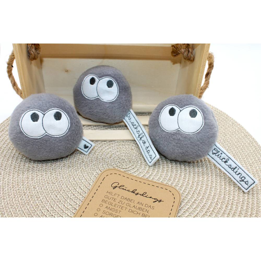 Handgemachtes Glücksdings aus Fleece - Glücksbringer & Glücksstein mit Botschaft und Geschenkkarte Bild 8