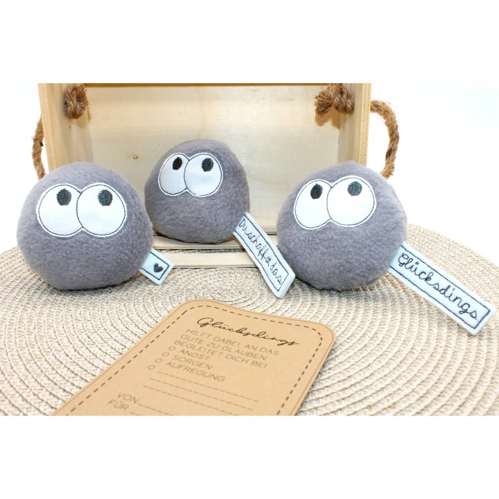 Handgemachtes Glücksdings aus Fleece - Glücksbringer & Glücksstein mit Botschaft und Geschenkkarte Bild 9