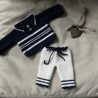 Puppenanzug für Größe ca. 33-40 cm, handgestricktes Puppenset Pullover und Hose blau, weiß aus Baumwolle, Kindergeschenk