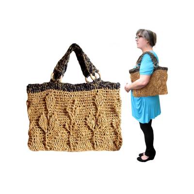 Schultertasche gehäkelt *Blätter und Beeren* – 3D Leaves Bag, Shopper & Strandtasche, Handarbeit