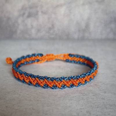 Makramee-Armband „ZigZag“ – Orange & Jeansblau