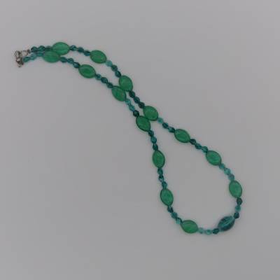 Glasperlenkette, grün blaugrün, 57 cm, Halskette aus Glasperlen Rhomben und Linsen, Perlenkette