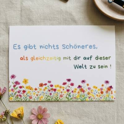 Liebevolle Postkarte Blumenwiese „Es gibt nichts Schöneres…“ | DIN A6 matt Grußkarte Liebeserklärung, Freunde, Familie