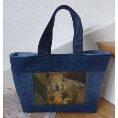 Jeanstasche 'Freddie', Kindertasche mit Eichhörnchen, Eichkatze, echte Fotografie, Innentasche, Klettverschluss, Unikat