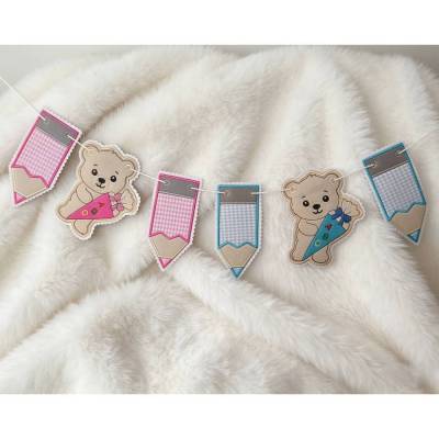 Stickdatei Teddy mit Schultüte und Wimpel  Buntstift In the Hoop Set 26109 – Maschinenstickerei von Design-by-Jasmina