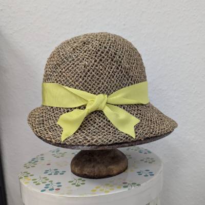 Cloche Seagrass mit gelber Schleife