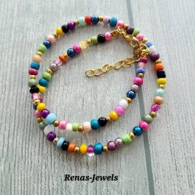 Choker Kette bunt goldfarben Glaswachsperlen, Acryl Perlen und Metall Perlen, handgefertigtes Kropfband von Renas-Jewels