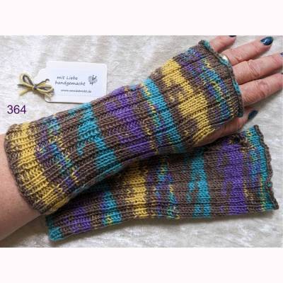 Handstulpen mit Daumenloch Armstulpen Pulswärmer in Grau Lila Senfgelb, handgestrickt in flachen Rippen
