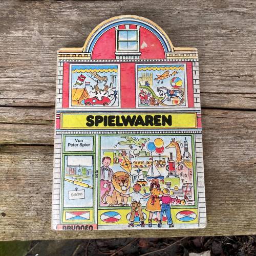 Spielwaren - Die große Spielstraße | Bilderbuch 3 - 5 Jahre | Peter Spier 1983