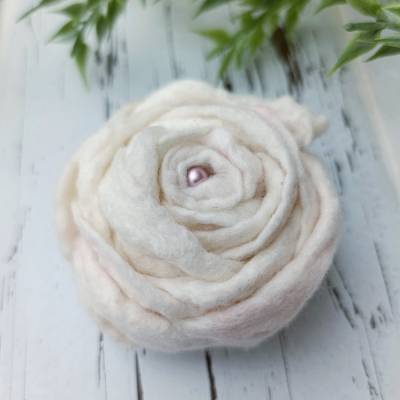 HANDGEFERTIGTE ROSE, Dekoration & Accessoires,  cremeweiß, Naturmaterial Wolle