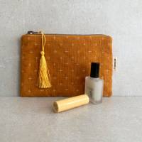 Kosmetiktasche goldgelb mit Kreuzmuster und Quaste