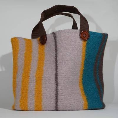 Handgestrickte Filztasche